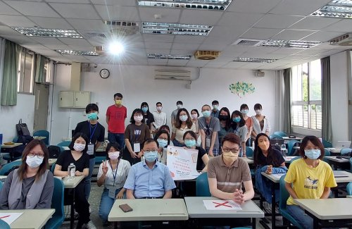 111學年度-111.04.13-暗夜中仍有光-從安寧場域談疾病、生死、生活與希望